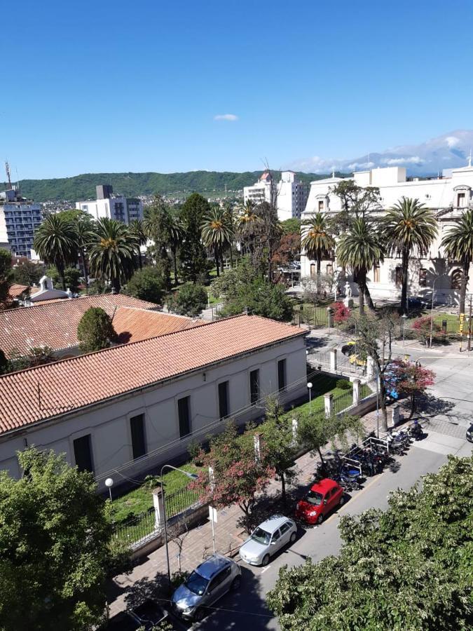 Апартаменты Departamento Plaza Сан-Сальвадор-де-Жужуй Экстерьер фото